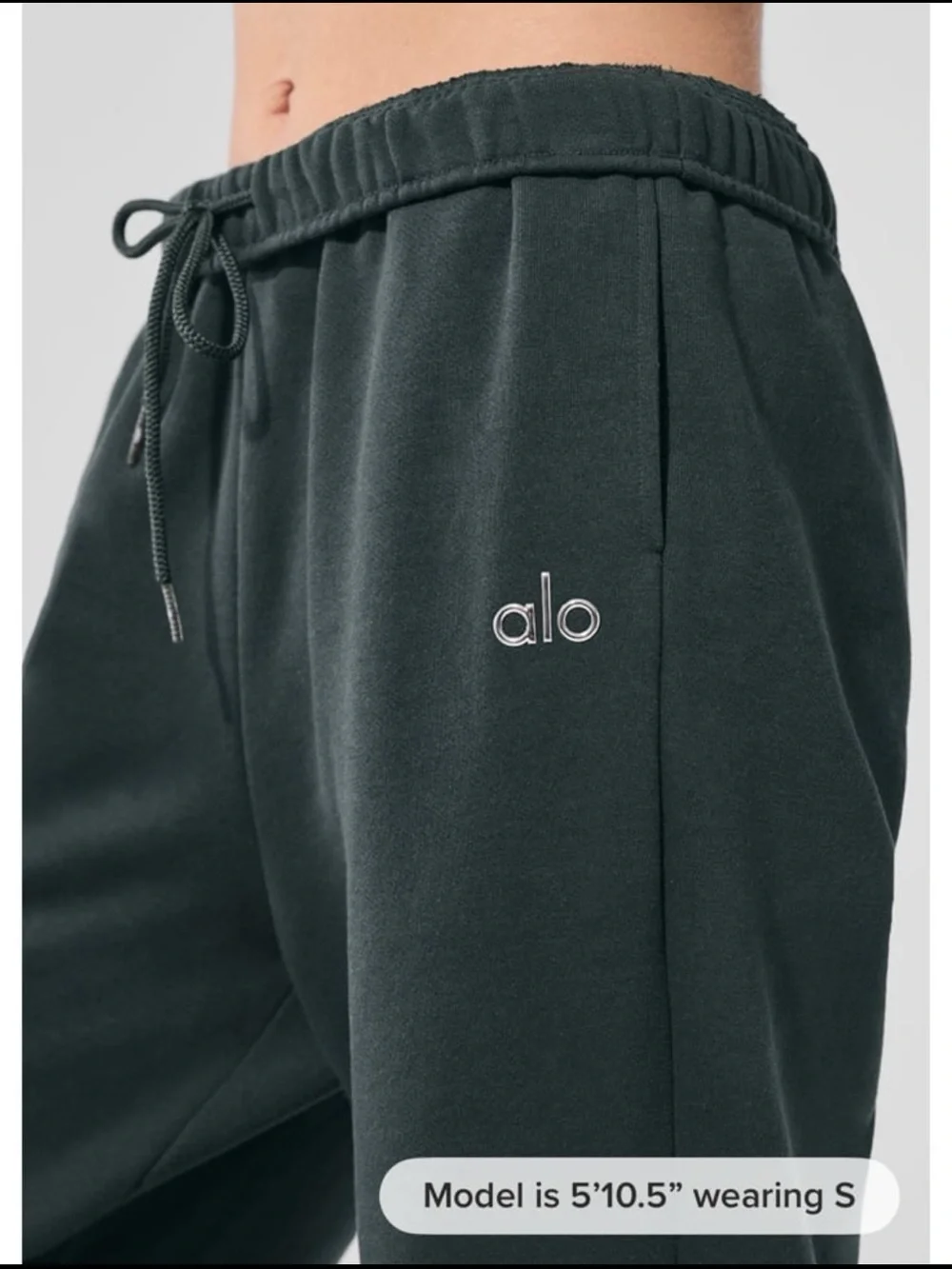 NWOT Alo Yoga Charcoal green accolade joggers size XS